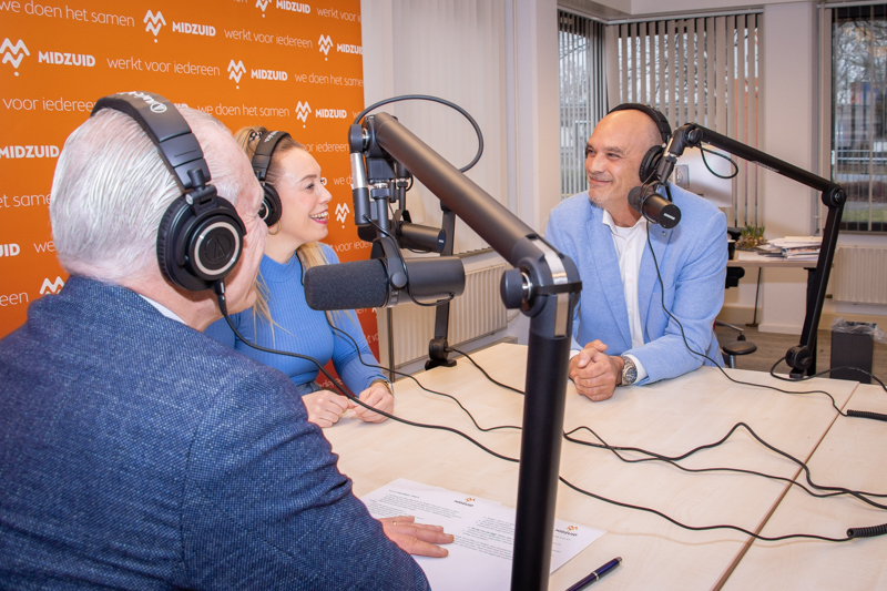 Ellen en Rutger in gesprek met Peter