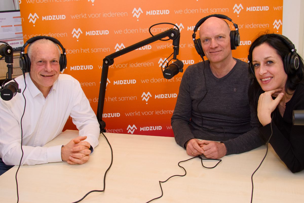 Salo en Joyce in gesprek met Peter